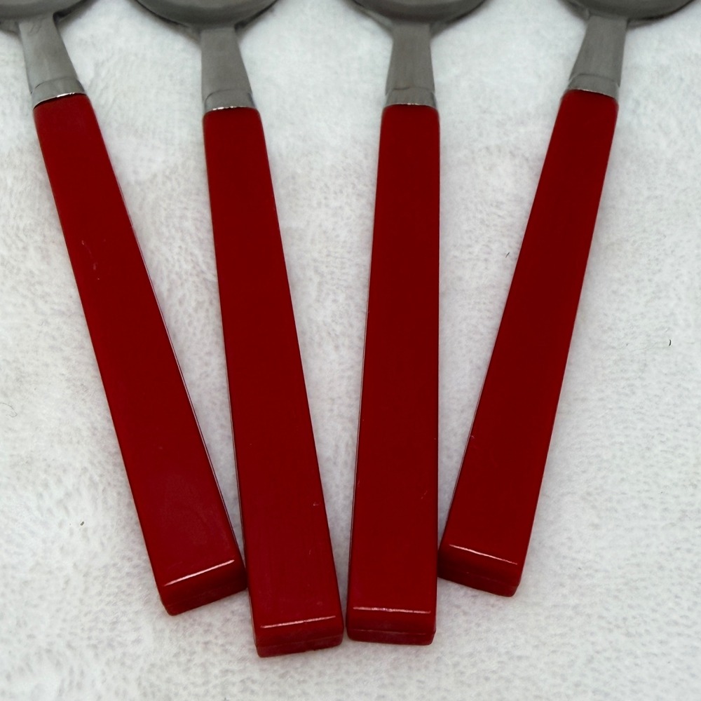 Vintage‎ Red Bakelite Handle Spoons Taiwan Set of 4 MCM 6.25 Inch